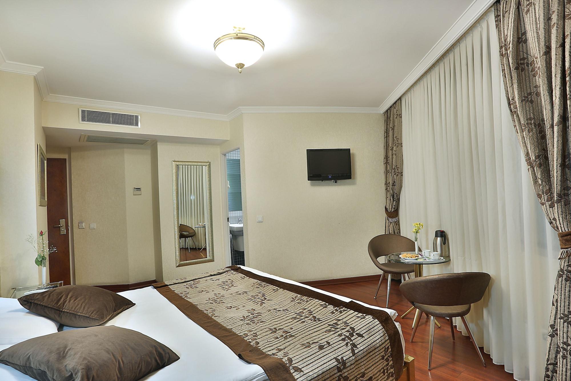 Grand Madrid Hotel Istanbul Exteriör bild