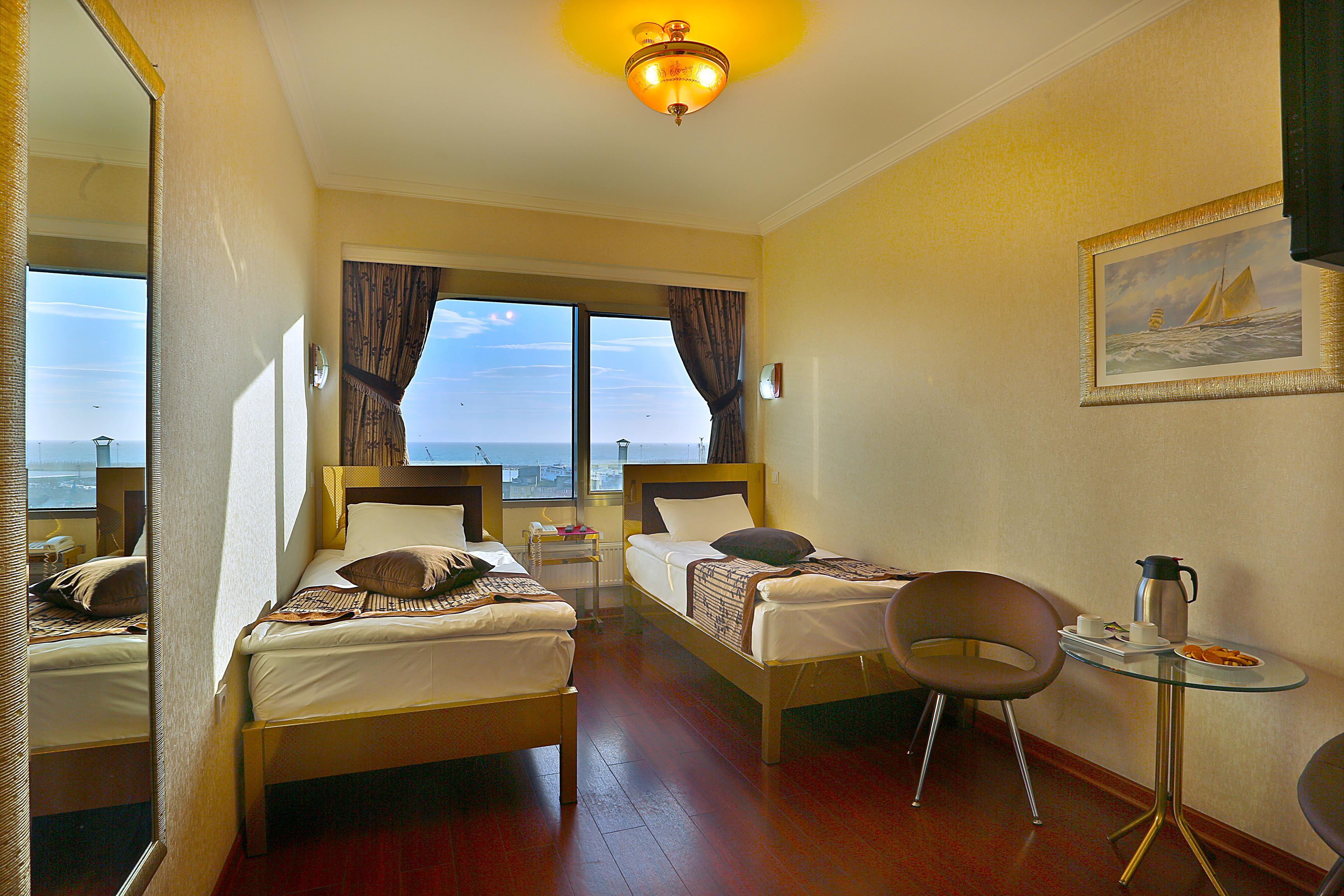 Grand Madrid Hotel Istanbul Exteriör bild